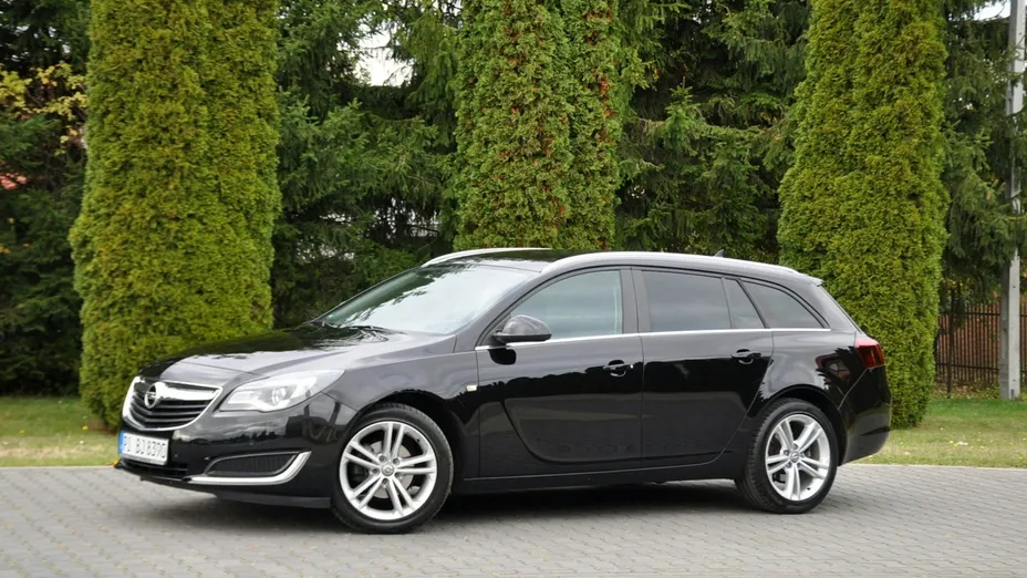 OPEL Insignia -