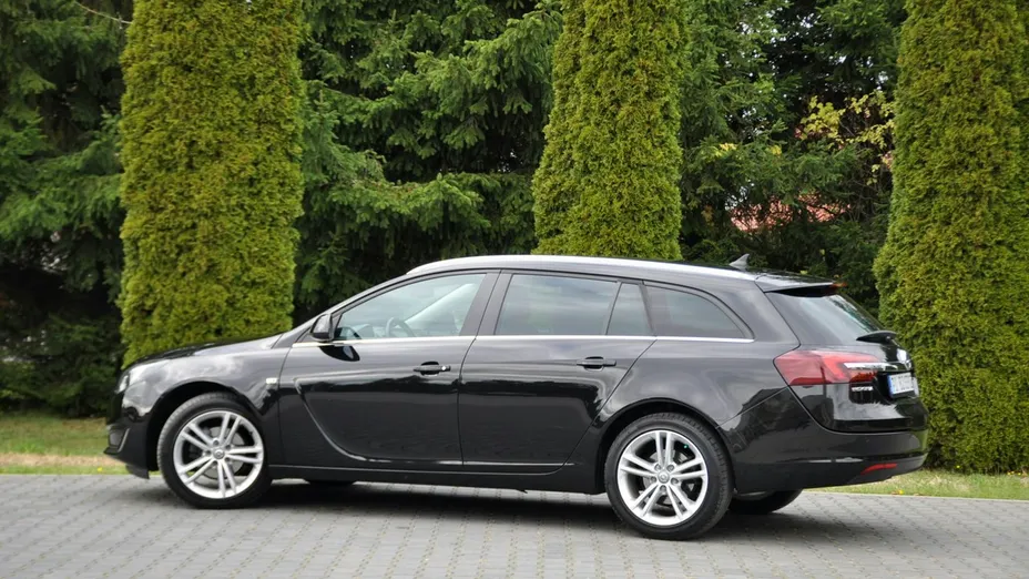 OPEL Insignia -