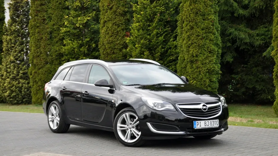 OPEL Insignia -