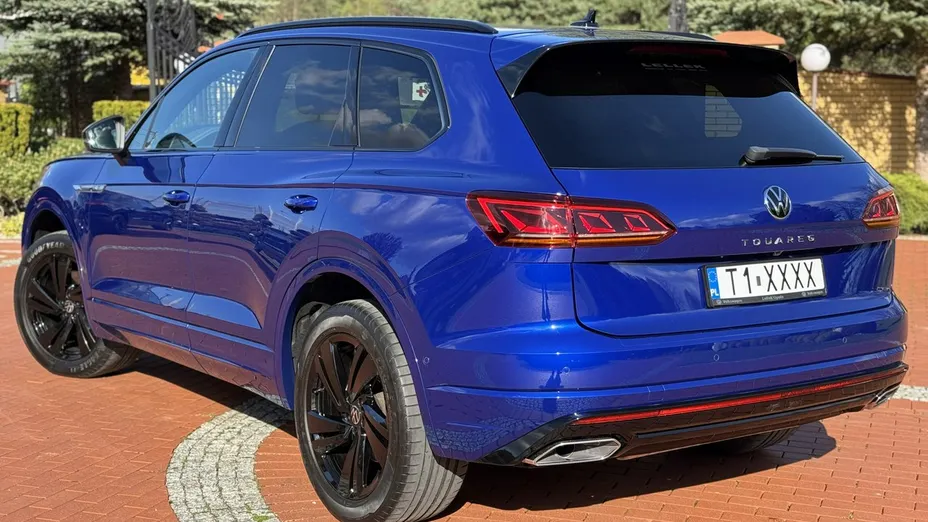 VOLKSWAGEN Touareg -