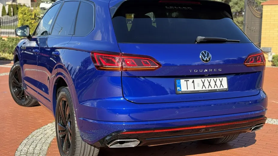 VOLKSWAGEN Touareg -