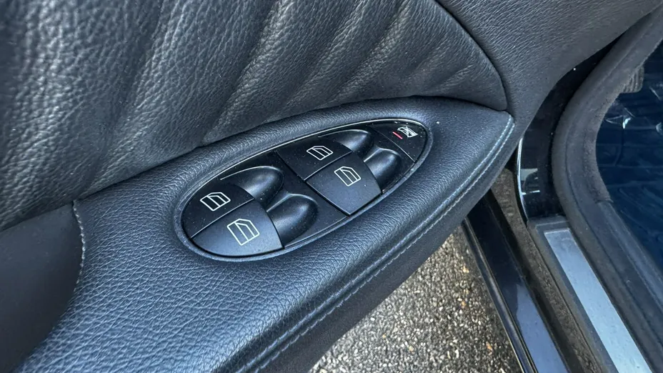 MERCEDES-BENZ E Klasa -