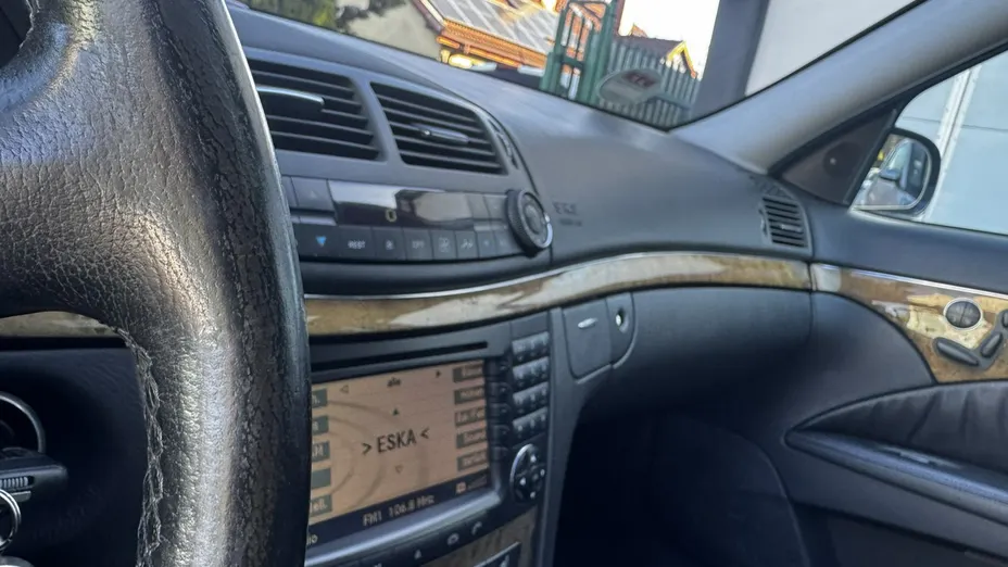 MERCEDES-BENZ E Klasa -