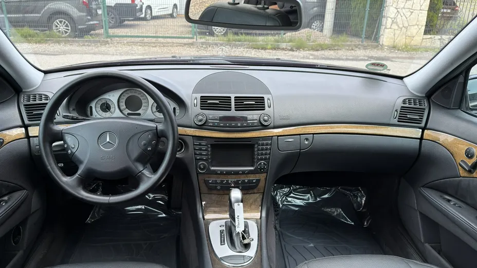 MERCEDES-BENZ E Klasa -