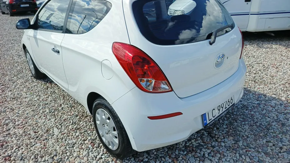 HYUNDAI i20 -