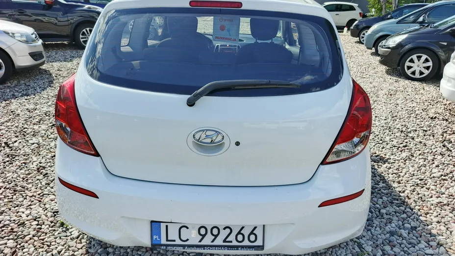HYUNDAI i20 -