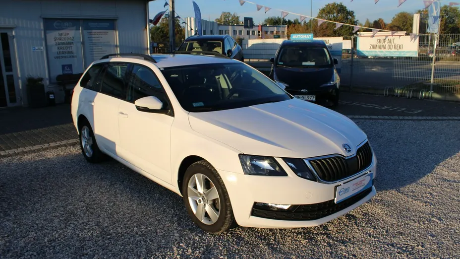 SKODA Octavia -