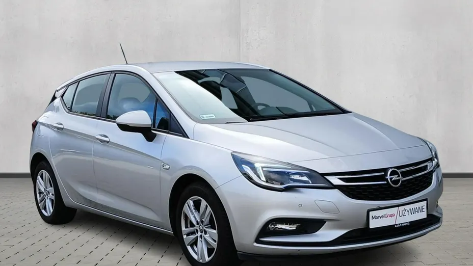 OPEL Astra -