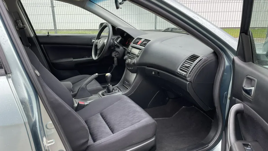 HONDA Accord -