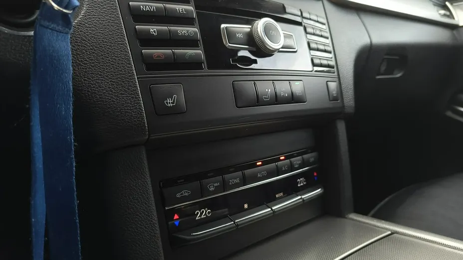 MERCEDES-BENZ E Klasa -