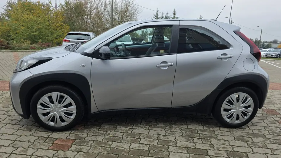 TOYOTA Aygo X -