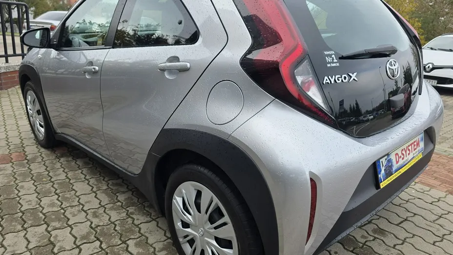 TOYOTA Aygo X -