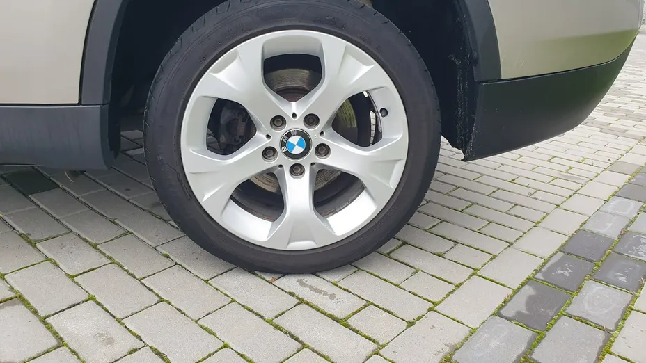 BMW X1 -