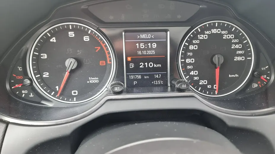 AUDI Q5 -