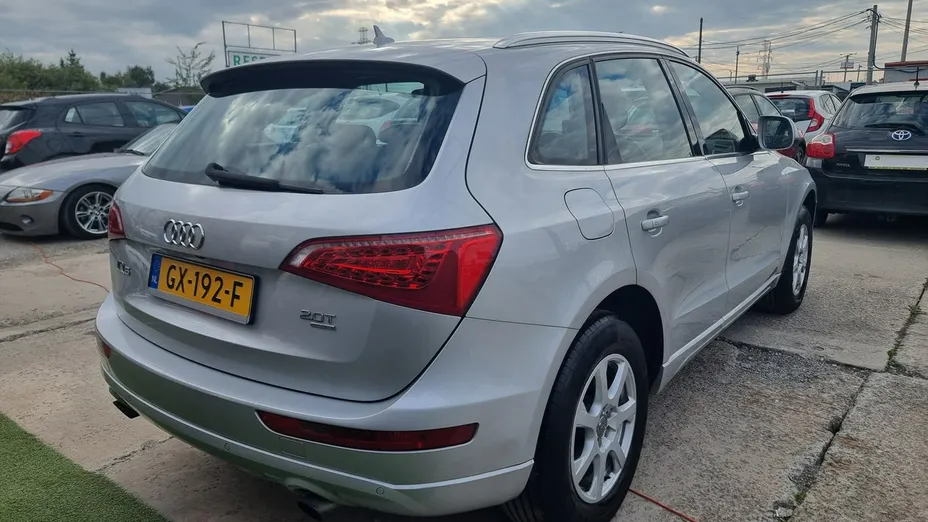 AUDI Q5 -