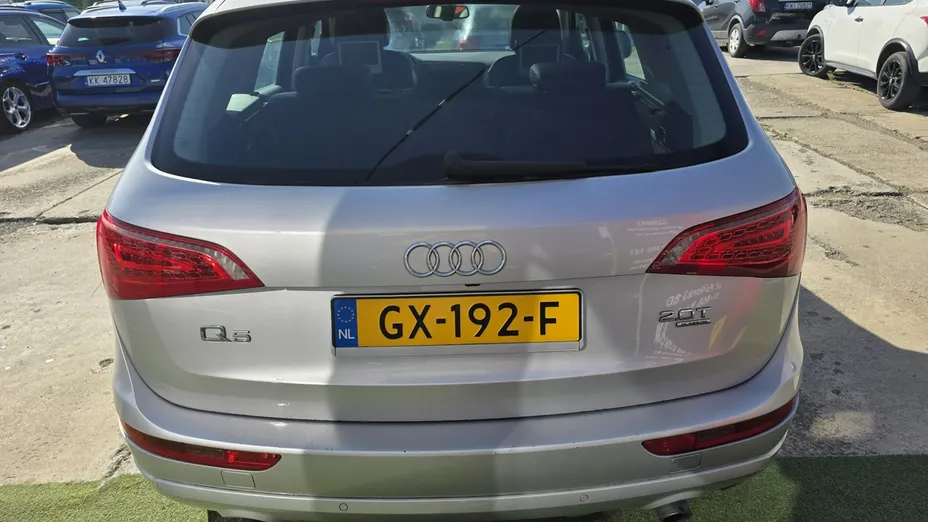 AUDI Q5 -