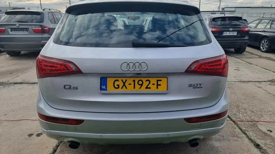 AUDI Q5 -