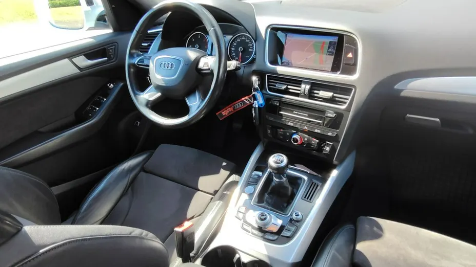 AUDI Q5 -