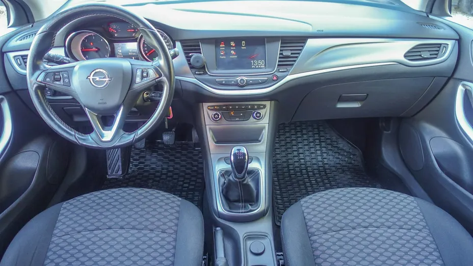 OPEL Astra -