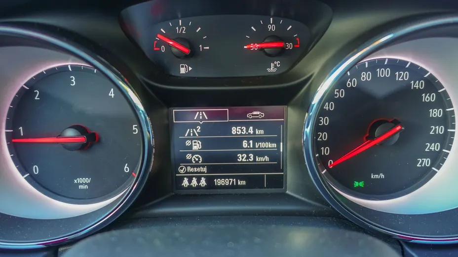 OPEL Astra -