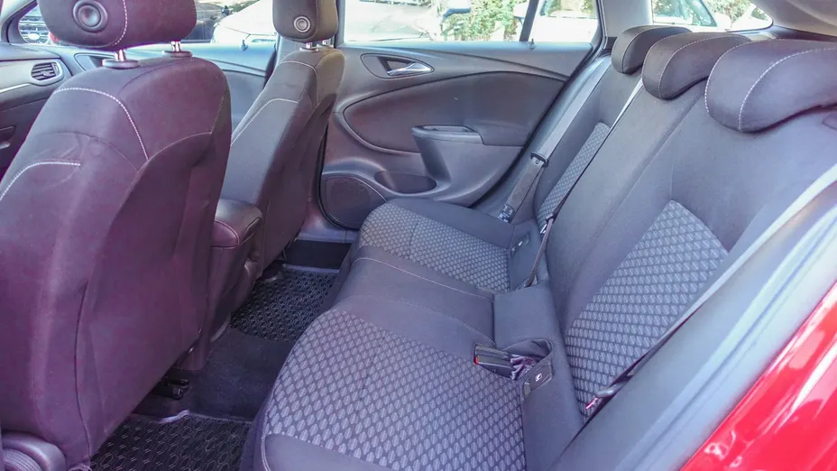 OPEL Astra -
