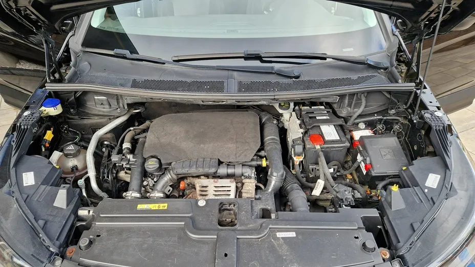 OPEL Grandland X -