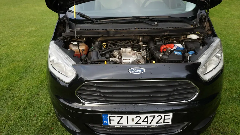 FORD Tourneo Courier -