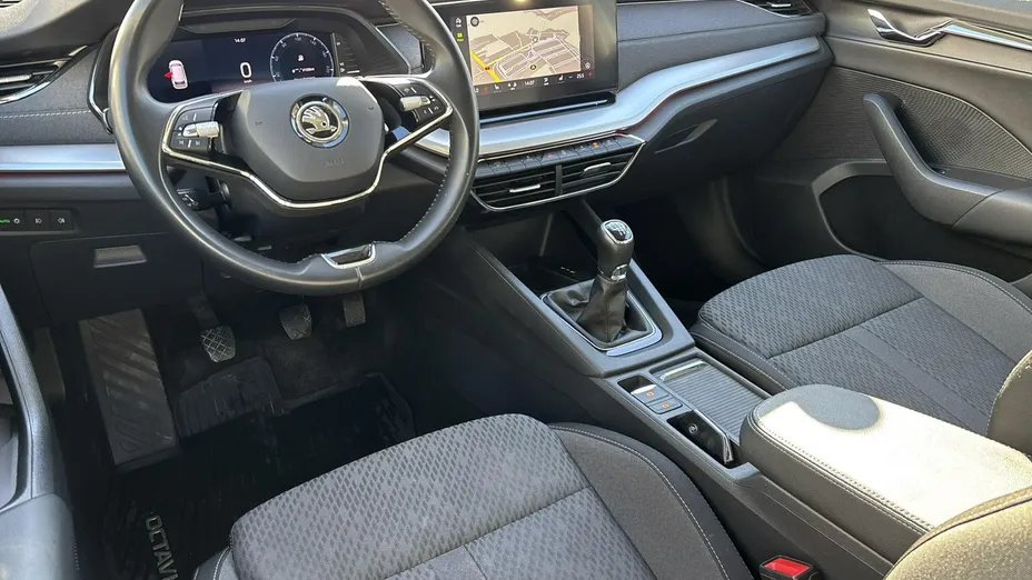 SKODA Octavia -