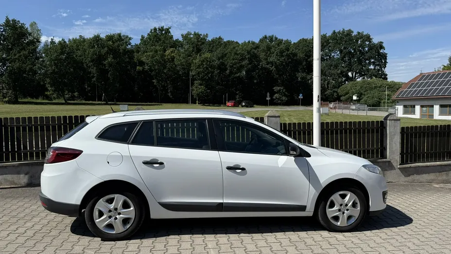 RENAULT Megane -