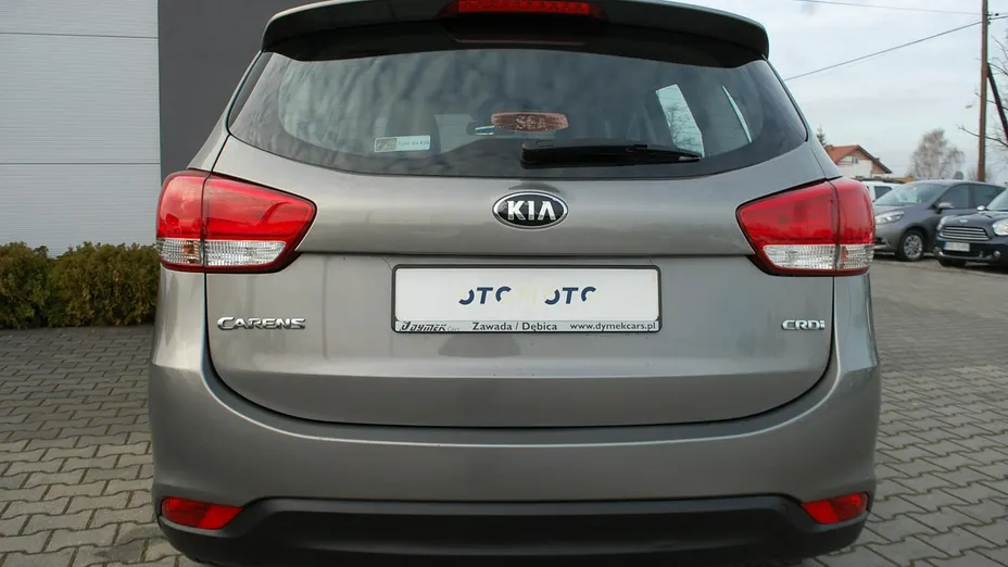 KIA Carens -