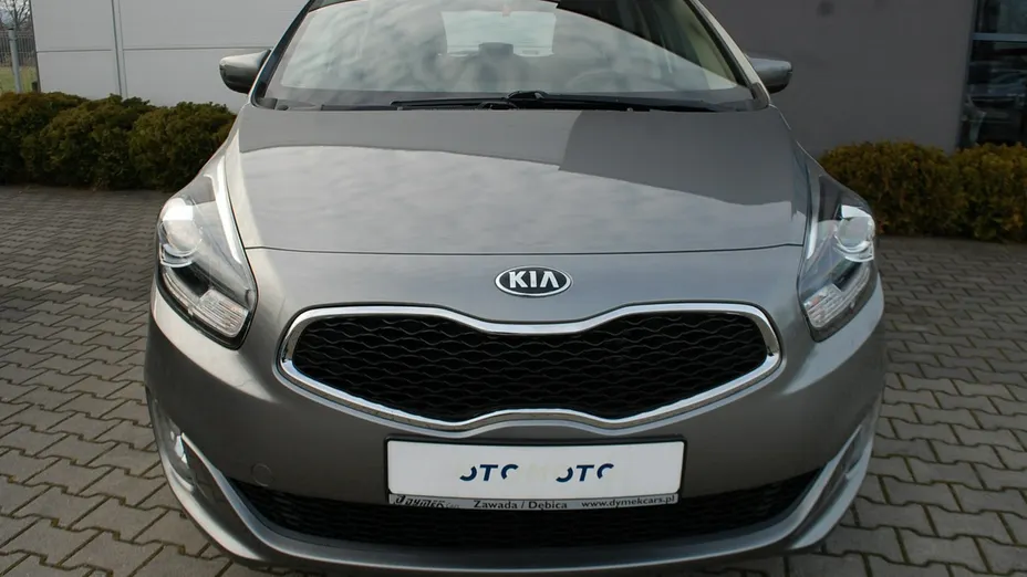 KIA Carens -