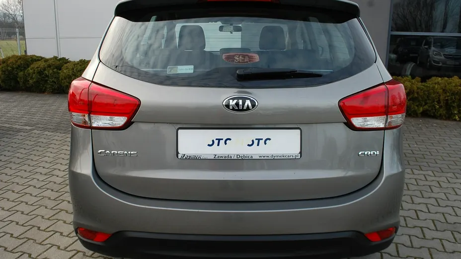 KIA Carens -