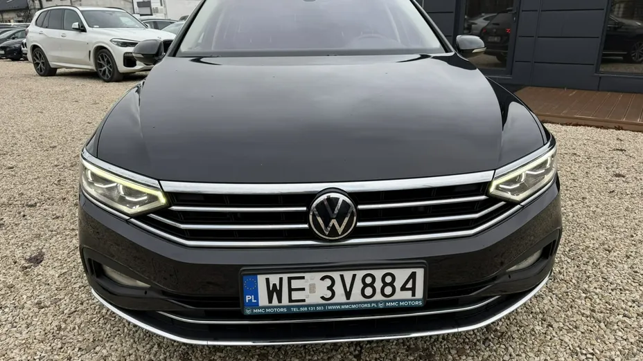 VOLKSWAGEN Passat -