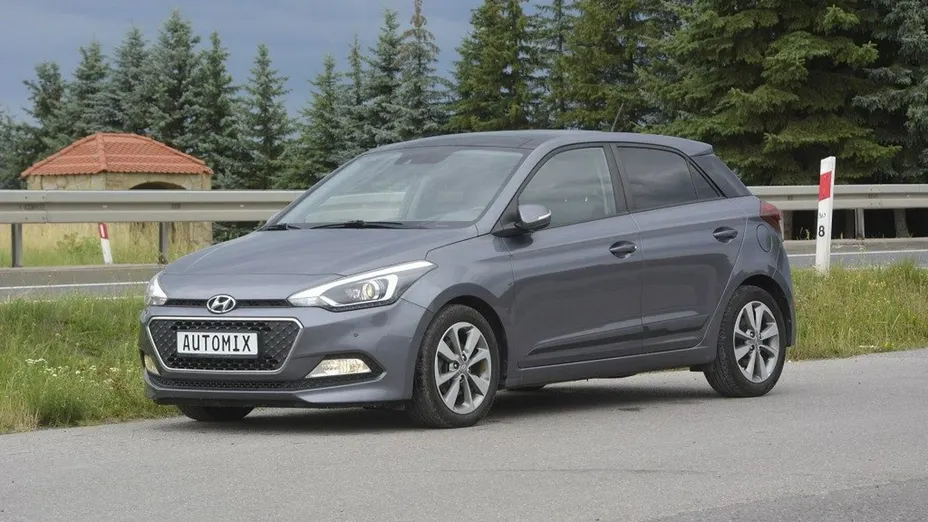HYUNDAI i20 -
