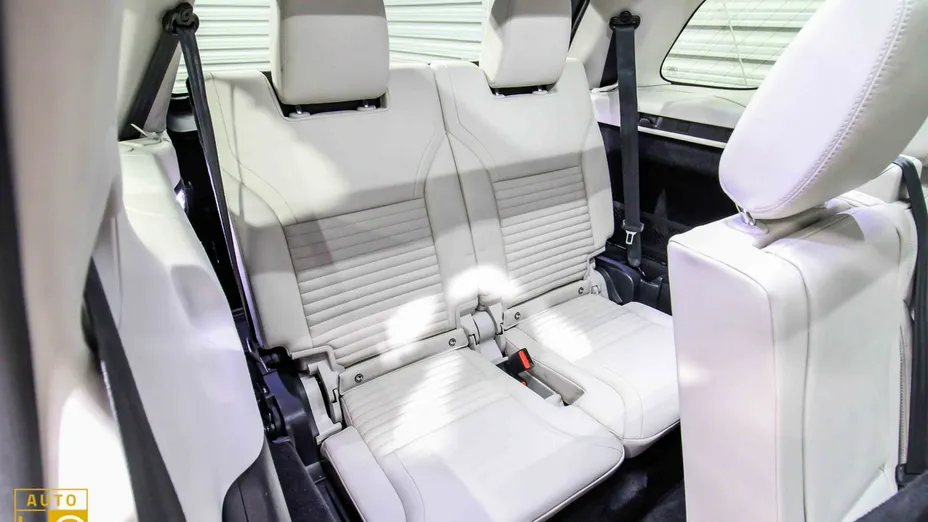 LAND ROVER Discovery -