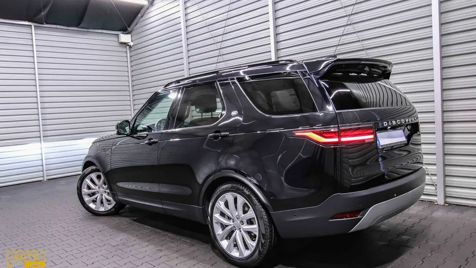 LAND ROVER Discovery -