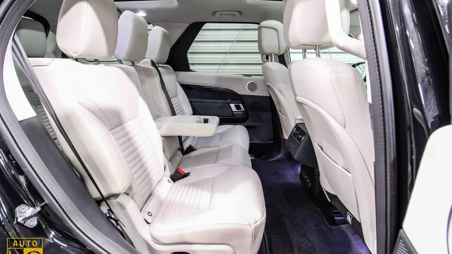LAND ROVER Discovery -