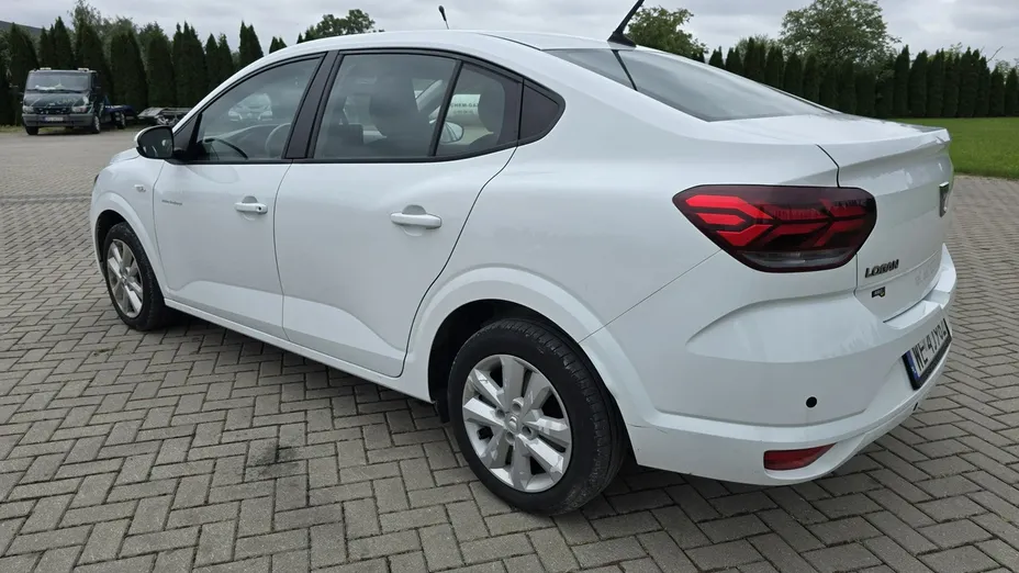 DACIA Logan -