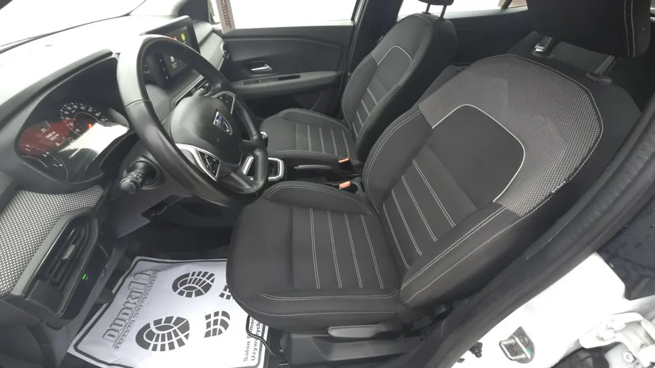 DACIA Logan -