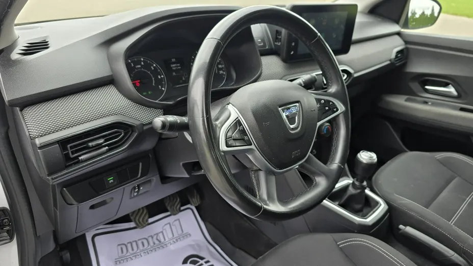 DACIA Logan -