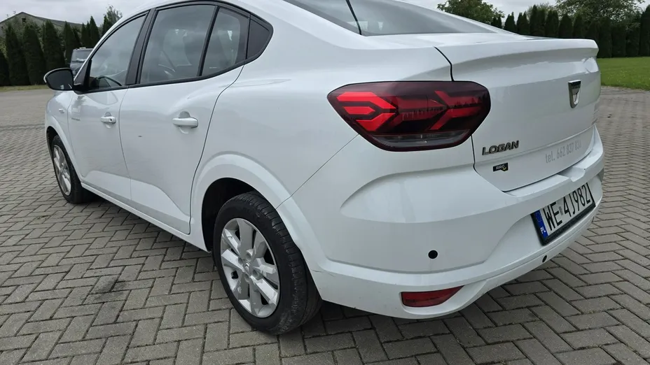 DACIA Logan -