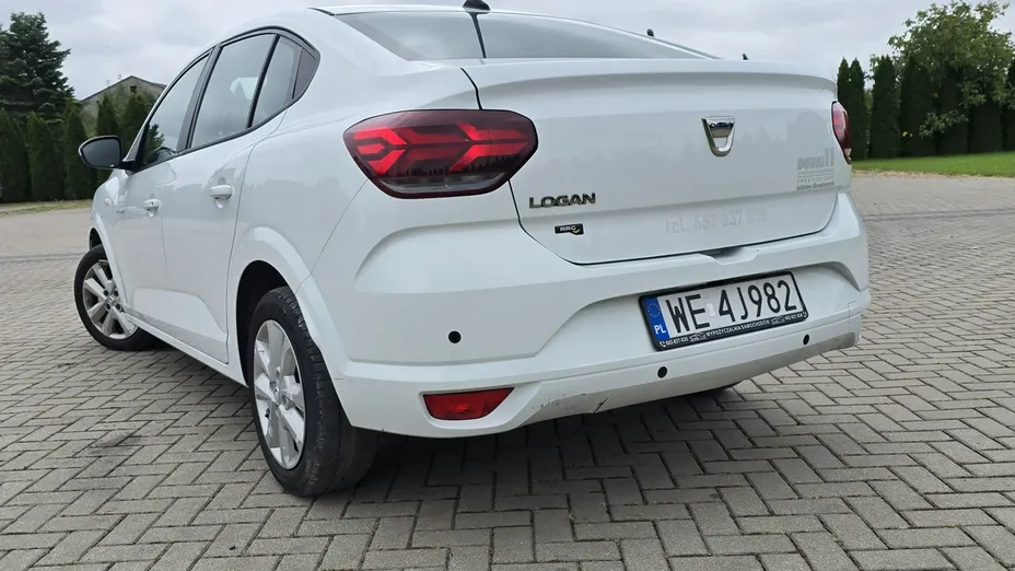 DACIA Logan -