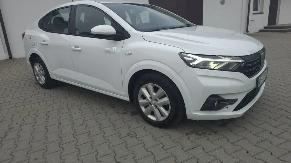 DACIA Logan -