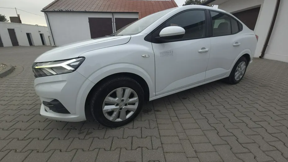DACIA Logan -