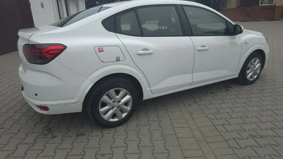 DACIA Logan -