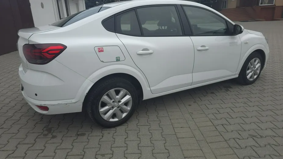 DACIA Logan -