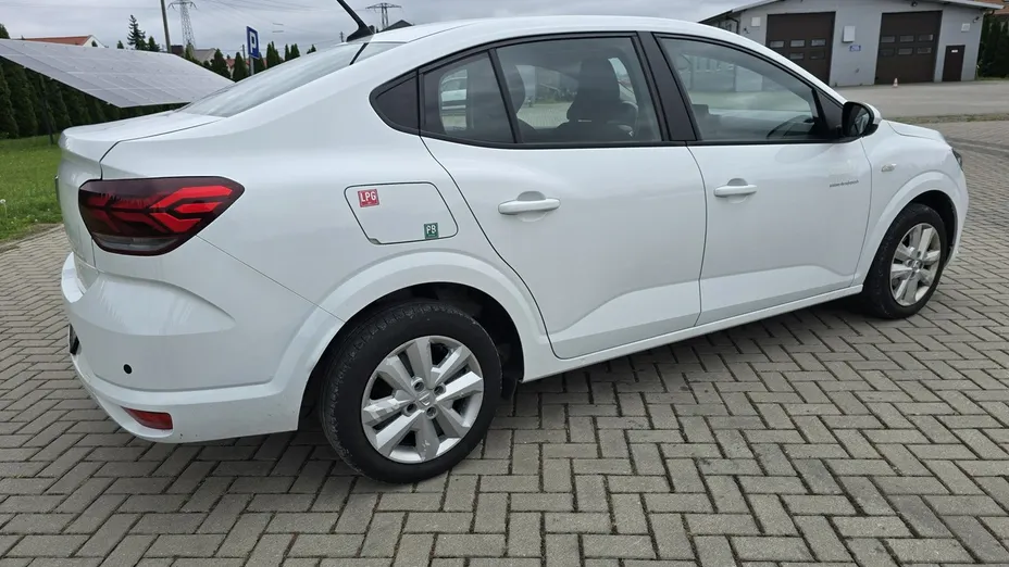 DACIA Logan -