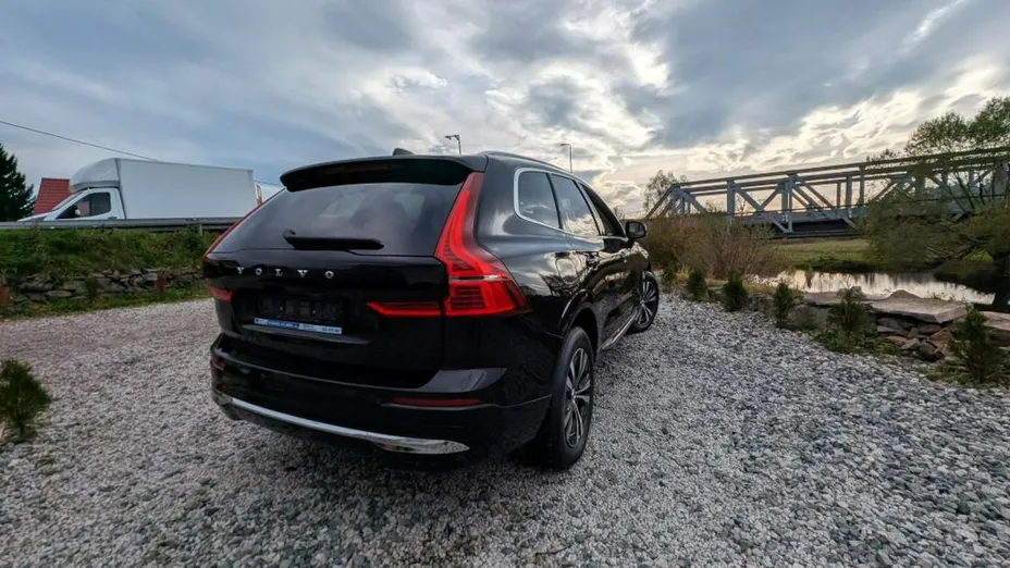 VOLVO XC60 -