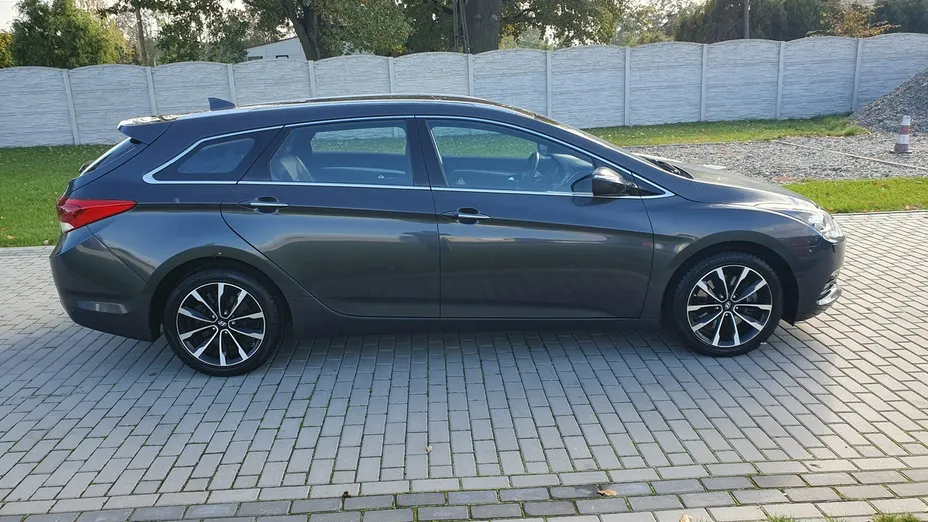 HYUNDAI i40 -