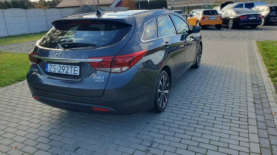 HYUNDAI i40 -